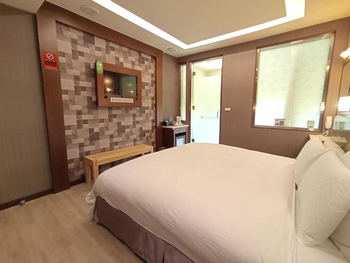 Jin Yong Quan Spa Hotspring Resort Wanli Eksteriør billede