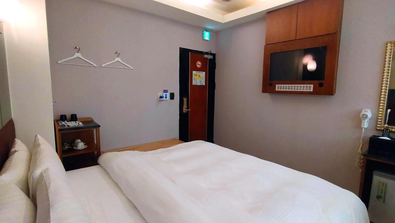 Jin Yong Quan Spa Hotspring Resort Wanli Eksteriør billede