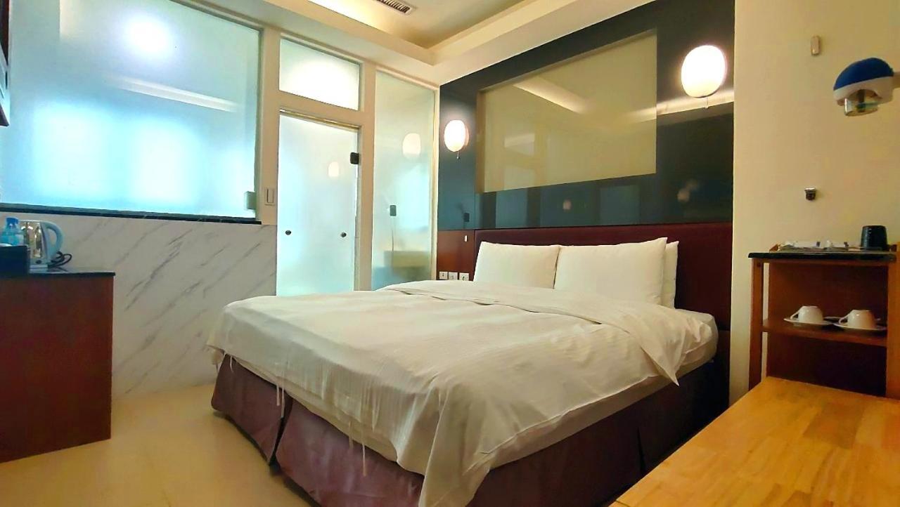 Jin Yong Quan Spa Hotspring Resort Wanli Eksteriør billede
